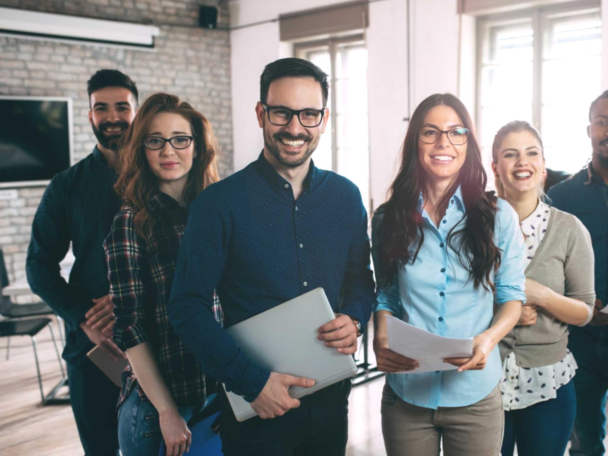 Zomavule team aan het werk met financiële data-analyse